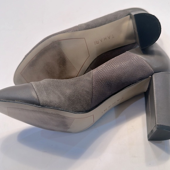 TAHARI Block Suede Elroy Heels - Picture 7 of 10